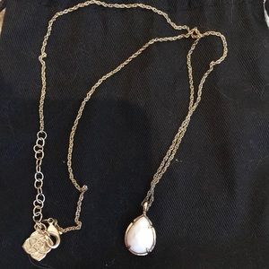 Kendra Scott necklace